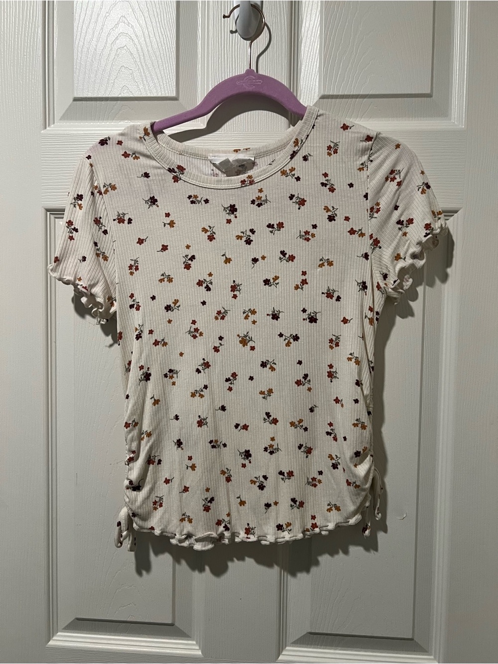 Cream Ribbed Floral Short Sleeve Tee with Side Ties